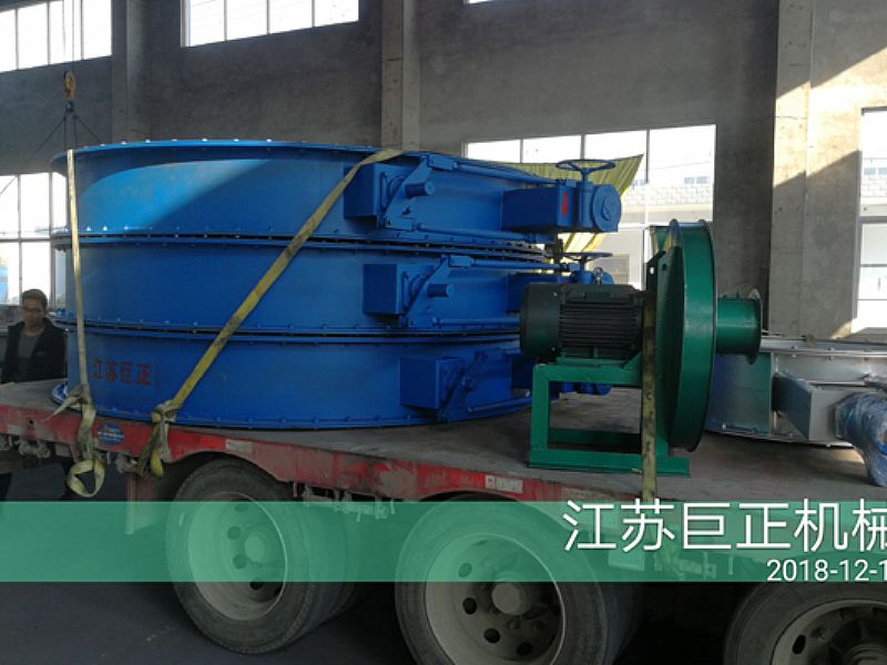 廈門客戶訂購(gòu)的擋板門驗(yàn)收合格，發(fā)貨準(zhǔn)備中